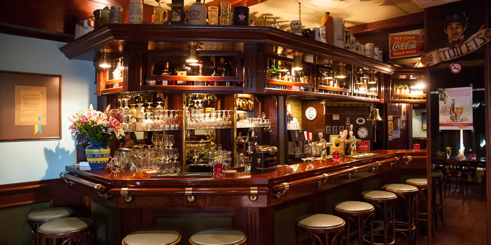 Le bar de De Uiver
